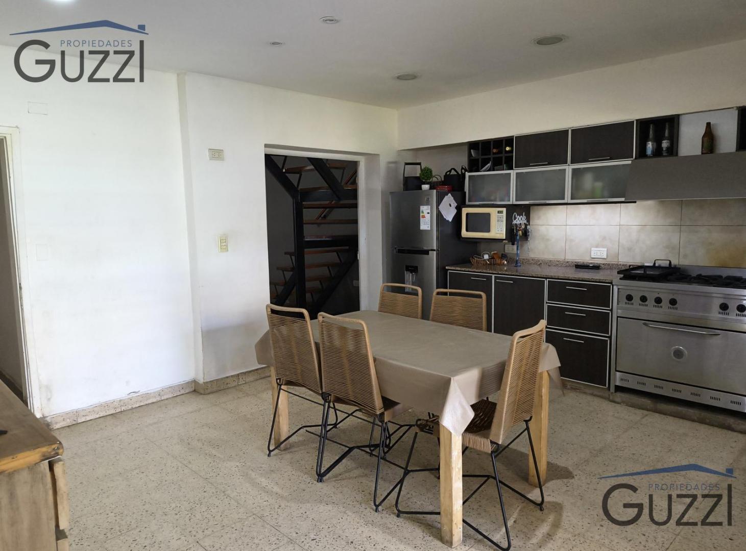 Foto de DUPLEX A LA VENTA DE 4 AMB A TERMINAR. AMPLIO JARDIN CON PISCINA, imagen 5