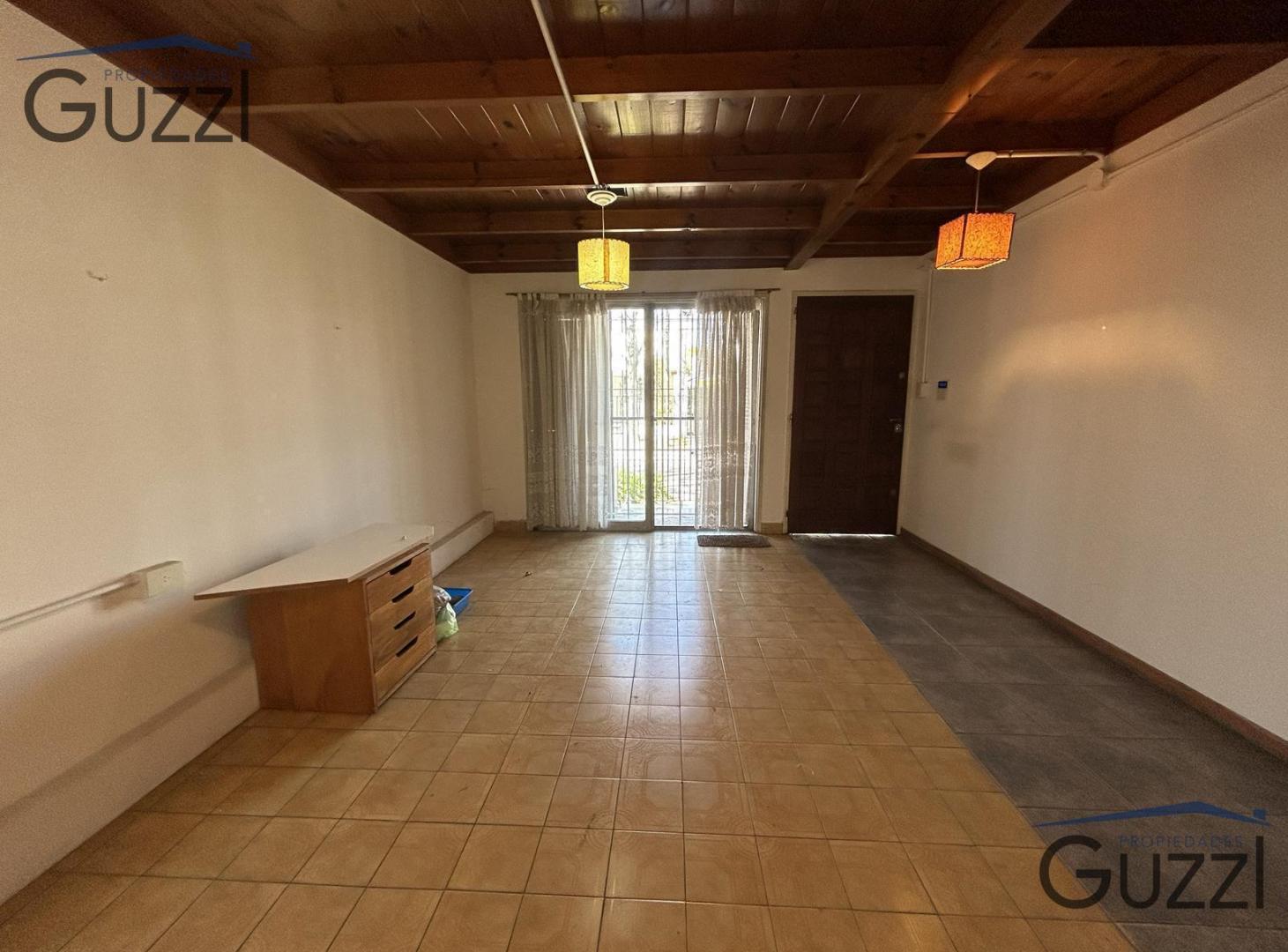 Foto de Venta casa 4 ambientes con escritorio, patio y garaje en Villa Adelina, imagen 4