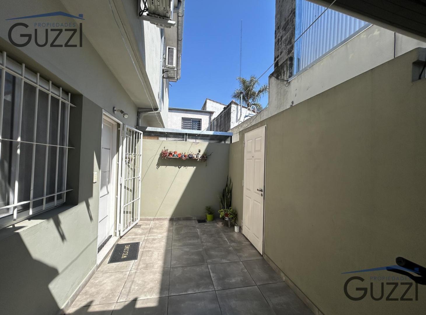 Foto de VENTA Excelente PH 3 Ambientes con patio en José León Suárez, imagen 5
