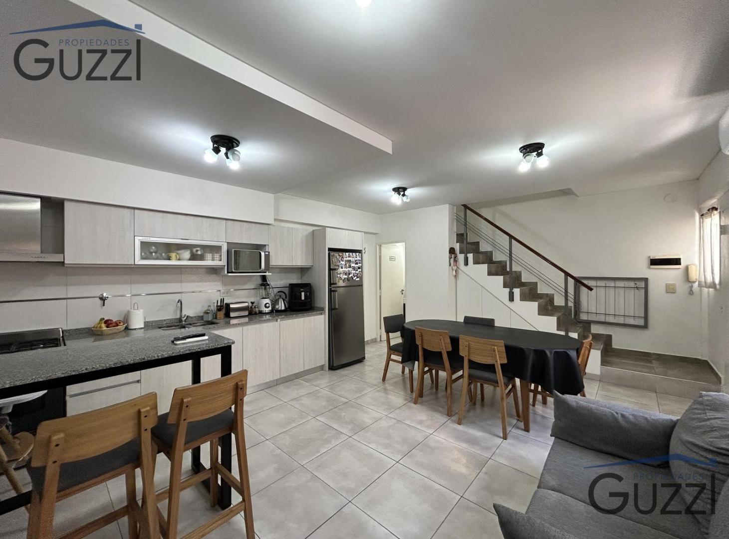 Foto de VENTA Excelente PH 3 Ambientes con patio en José León Suárez, imagen 2