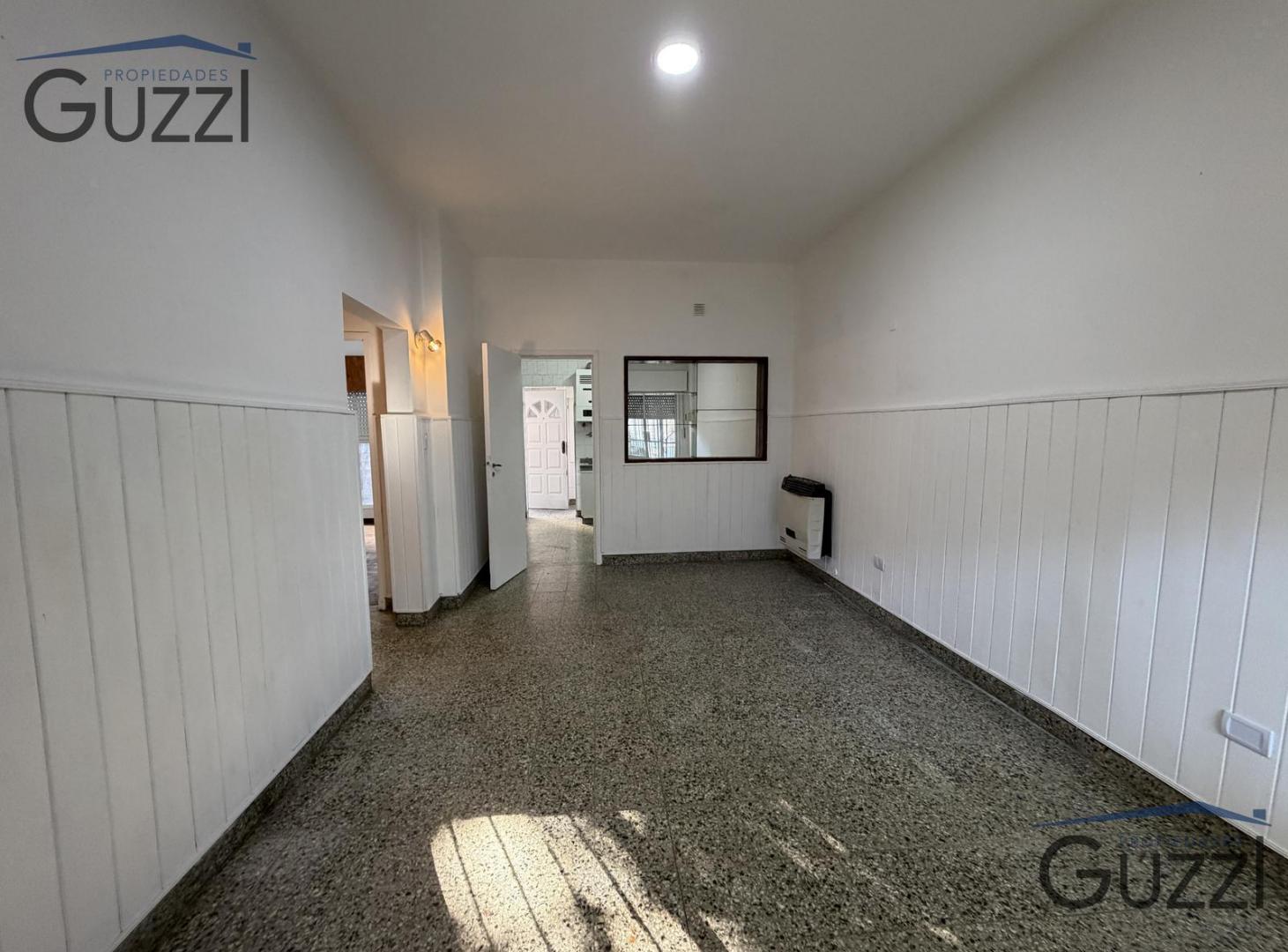 Foto de Venta PH 2 ambientes en planta baja con cochera en Villa Adelina. APTO, imagen 1