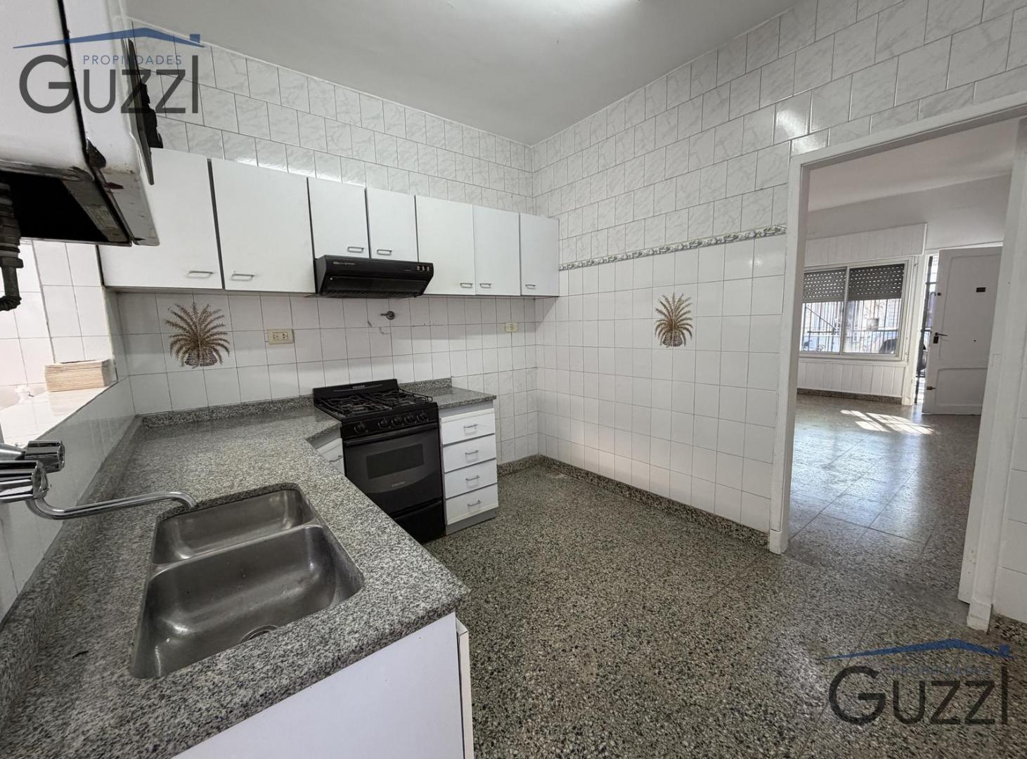 Foto de Venta PH 2 ambientes en planta baja con cochera en Villa Adelina. APTO, imagen 5