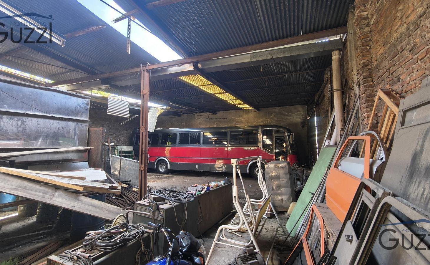 Foto de TERRENO A LA VENTA DE 818 m² SOBRE AVENIDA EN JOSE LEON SUAREZ, imagen 1