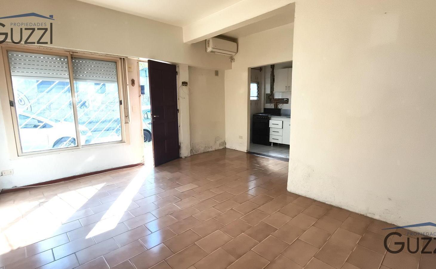 Foto de VENTA PH 2 AMB AL FRENTE EN PLANTA BAJA. PATIO Y COCHERA. EN MUNRO, imagen 5