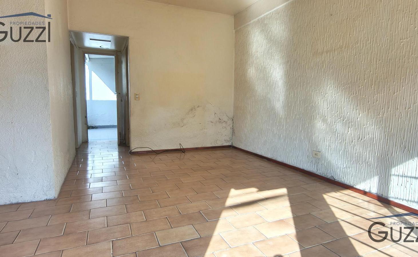 Foto de VENTA PH 2 AMB AL FRENTE EN PLANTA BAJA. PATIO Y COCHERA. EN MUNRO, imagen 4
