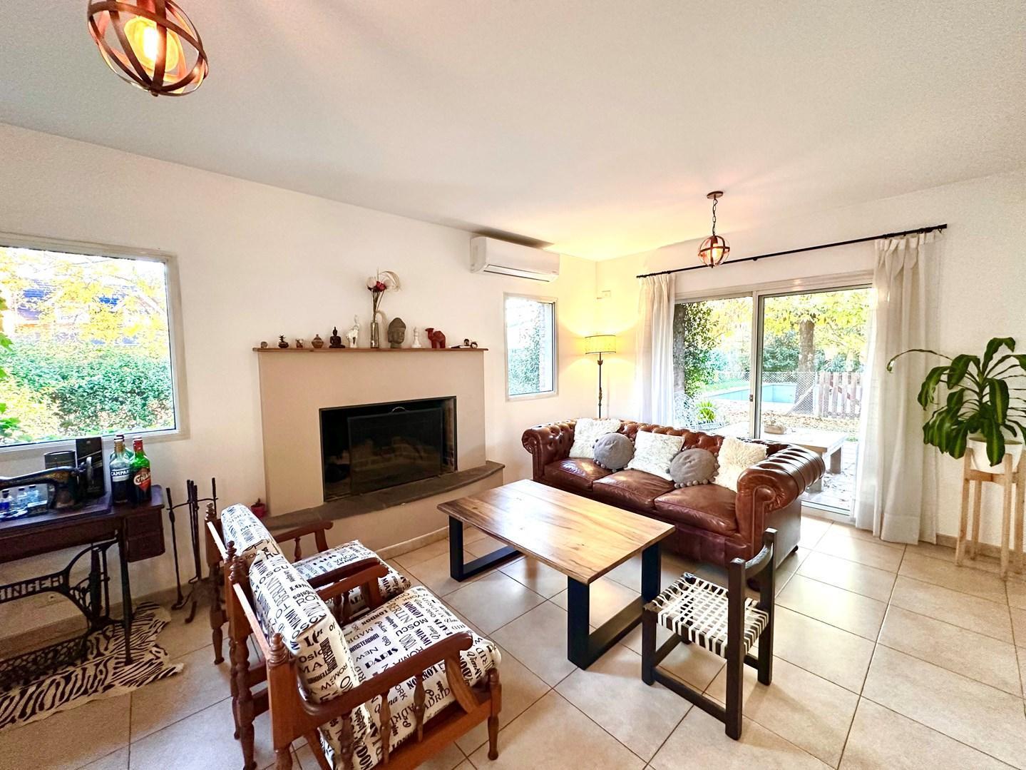 Foto de Casa en Alquiler en Santa María de los Olivos, Malvinas Argentinas, imagen 2