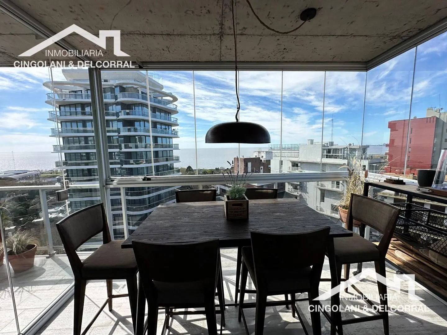 Departamento  AL RIO en Venta en Av. Libertador / Rio, Martínez, San Isidro, La Lucila 3