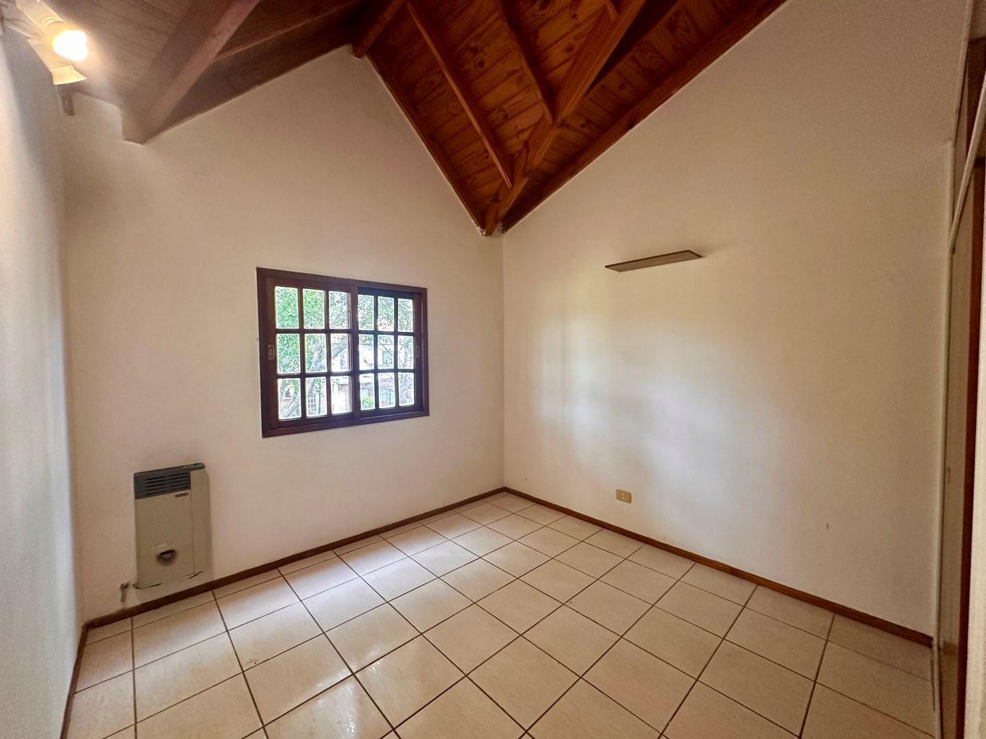 Foto de Casa Dúplex en Alquiler en Lomas de San Isidro, San Isidro, G.B.A. Zona, imagen 4