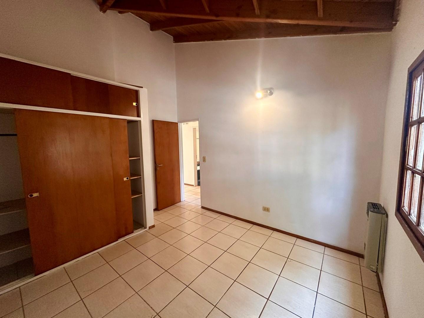 Foto de Casa Dúplex en Alquiler en Lomas de San Isidro, San Isidro, G.B.A. Zona, imagen 5
