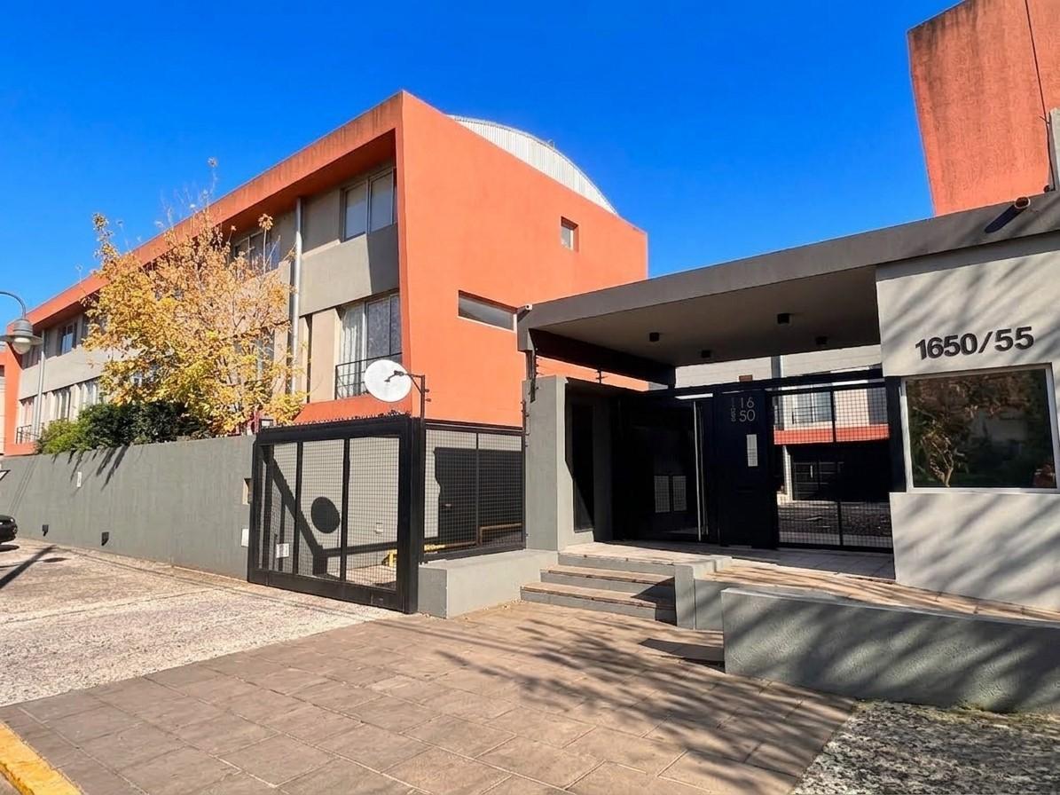 Foto de Departamento Triplex en Venta en Rincón de Milberg, Tigre, G.B.A. Zona, imagen 2