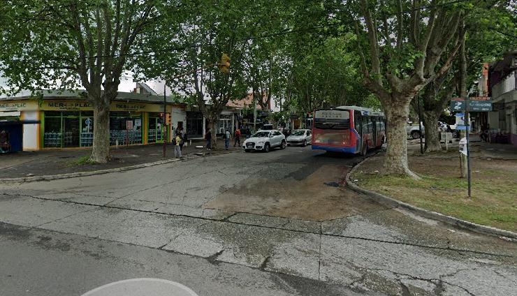 Lote en venta con edificación | Ubicacion estratégica sobre Camino Gral. Belgrano