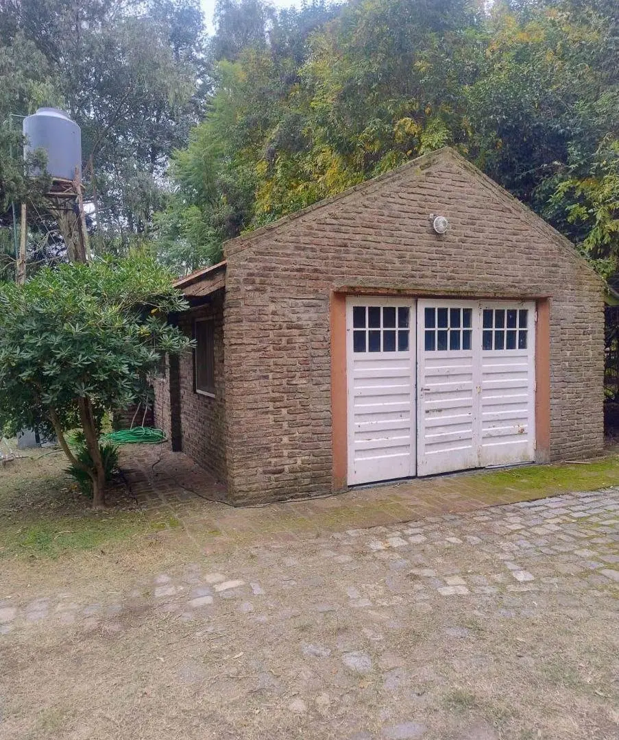 Venta 2 Terrenos (5.392 m²) con Casa y Galpones | Abasto 4