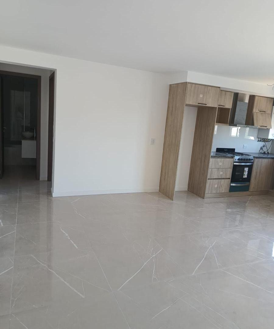 Departamento de 2 ambientes al ctfte