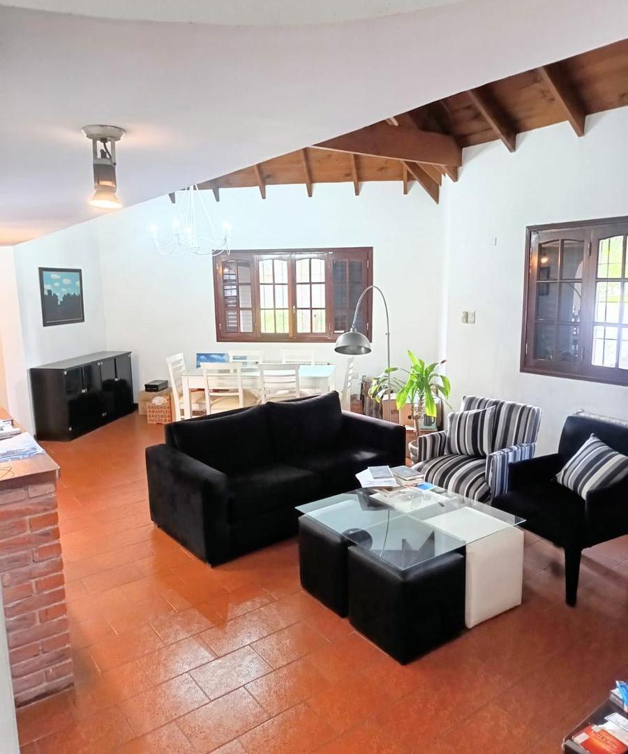 Foto de Chalet 5 ambientes en Los Pinares, imagen 2