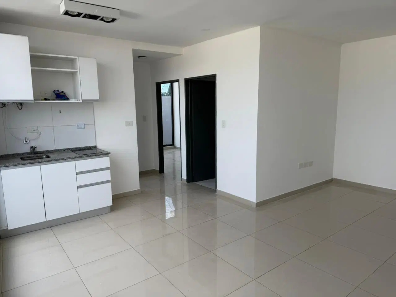 3 ambientes con balcon terraza al frente 1