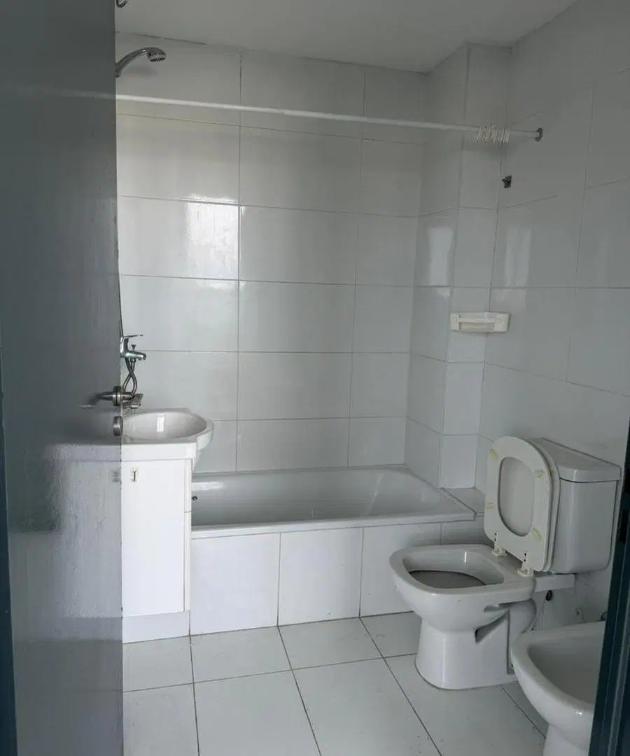 3 ambientes con balcon terraza al frente 4
