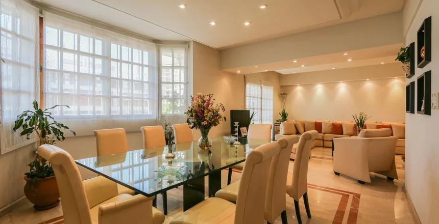 Hermoso Piso 4 Ambientes C/dep. 190 m. 2 Cocheras. Av Avellaneda y Boyaca. 3