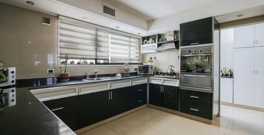 Foto de Hermoso Piso 4 Ambientes C/Dep. 190 mts. 2 Cocheras. Av Avellaneda y, imagen 4