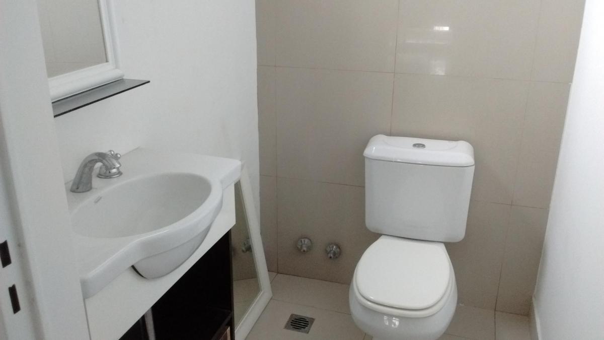 Foto de Excelente Duplex 2 Amb. Piso Alto. Al Frente. Balcón c/ Parrilla- Apto, imagen 5