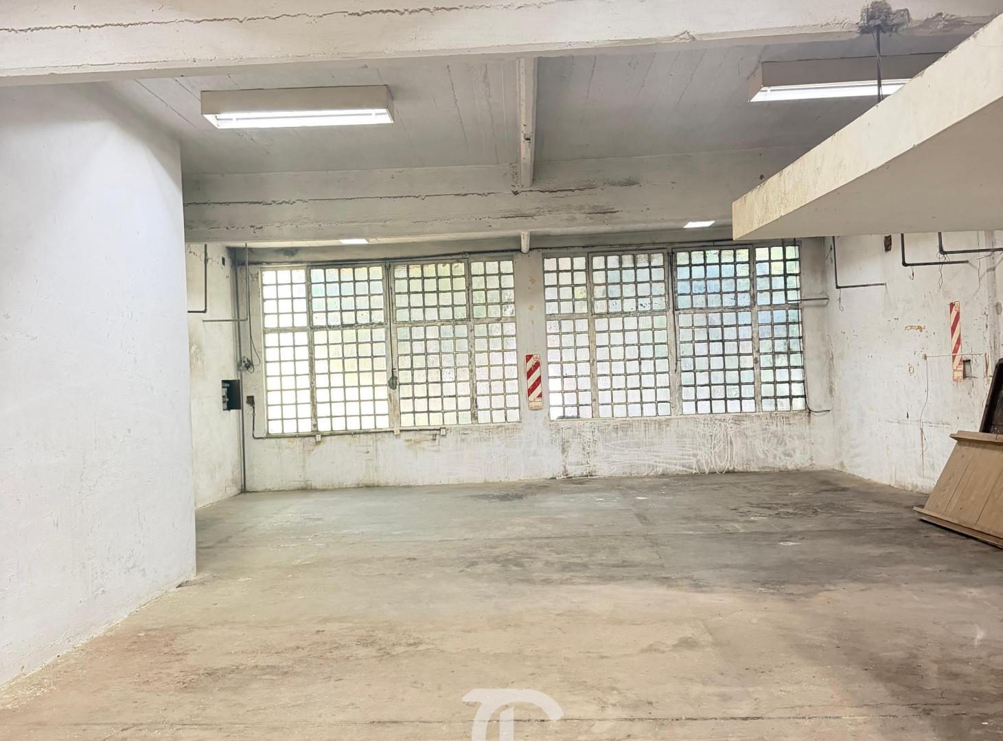 Foto de Deposito de 600 mts . Ent. De Camión. Moctezuma 1300- Floresta, imagen 3