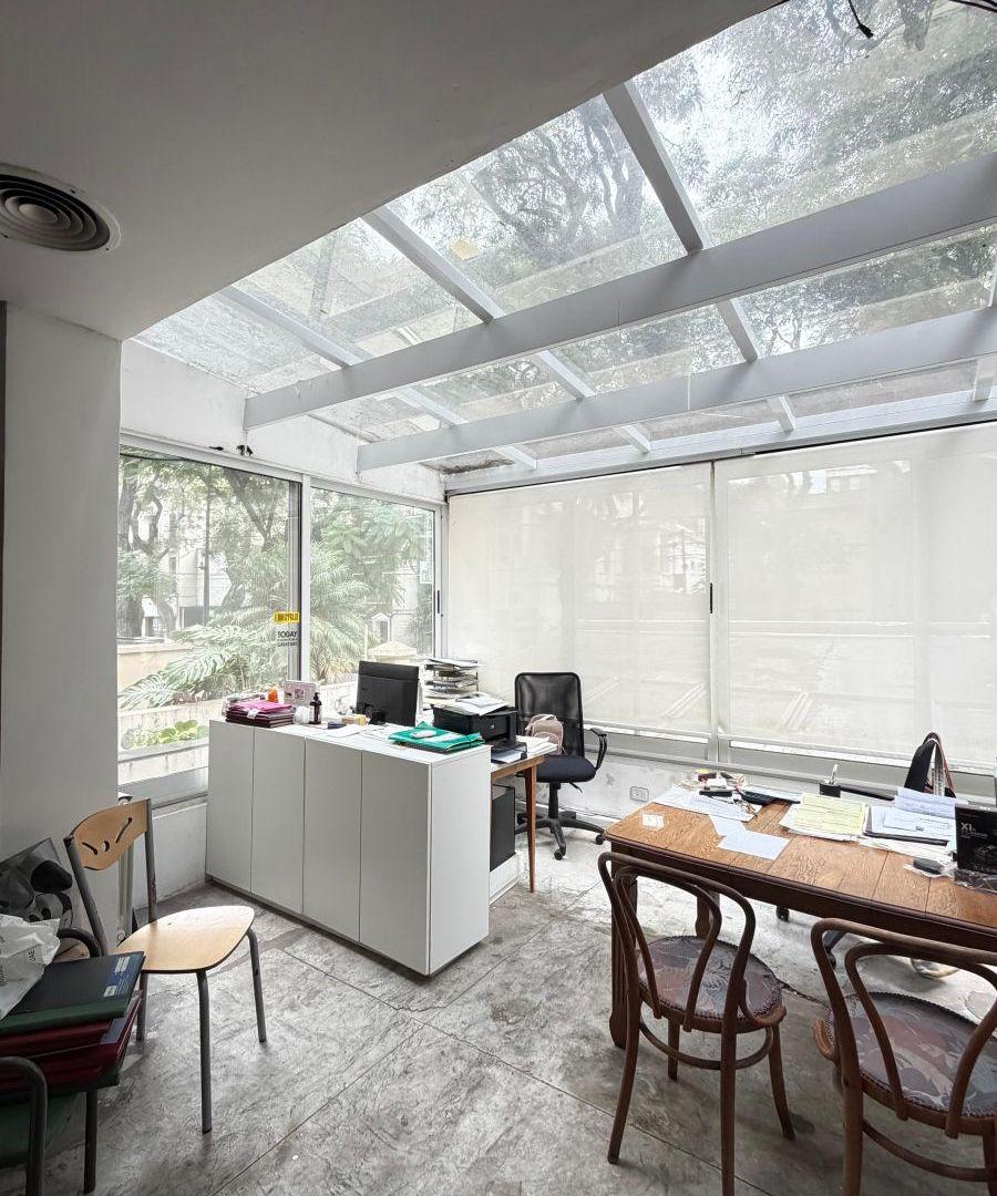 Excelente Oficina de Uso Comercial de 140 M2 - Av. F. Lacroze 2100 - Belgrano