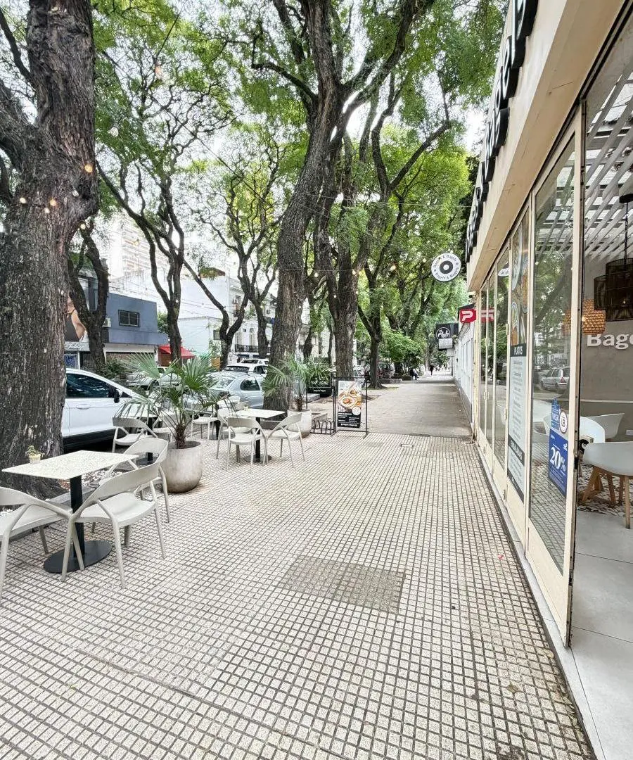 Excelente Oficina de Uso Comercial de 140 M2 - Av. F. Lacroze 2100 - Belgrano 3
