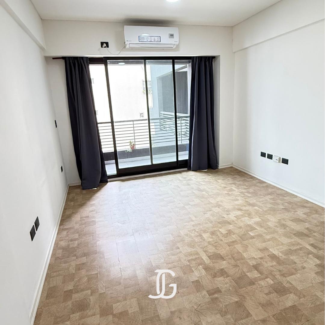 Foto de Hermoso ambiente 40 mts C/ Balcón - Paraguay 2400 -Barrio Norte., imagen 3