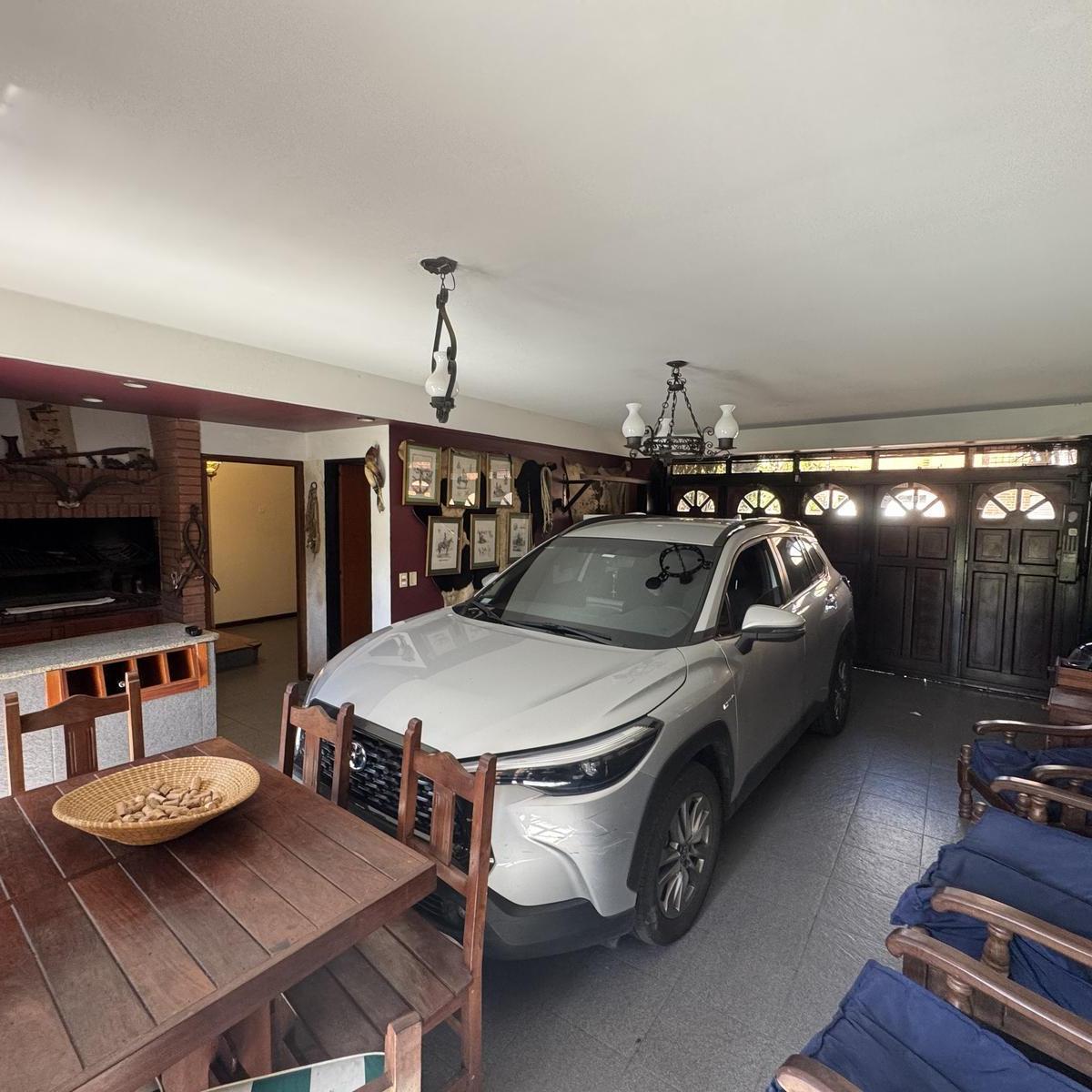 Casa en Venta Saavedra 4 Dorm. 2 Escritorios Pileta 4