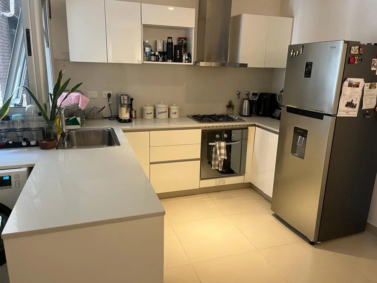 3 ambientes de categoría a la venta en Blvd. Olleros - Unidad contrafrente - SIN cochera. 4
