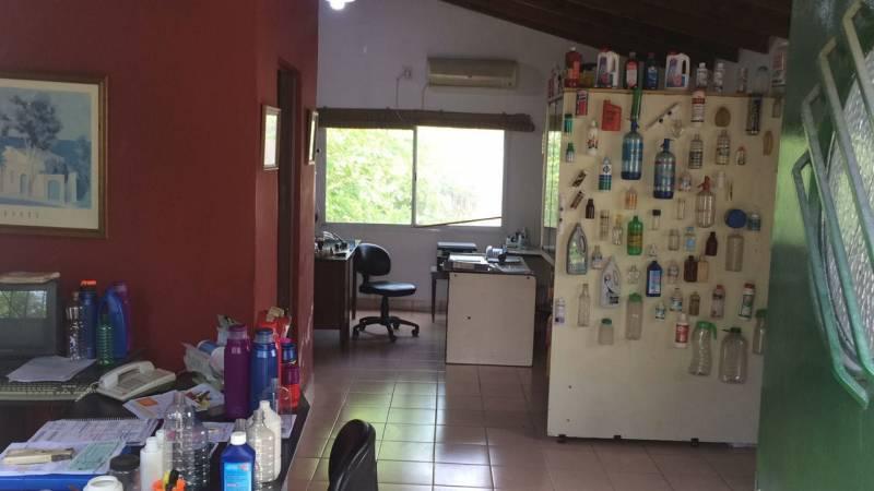 Inmueble Industrial con 20 m de Frente en Su Lote 1