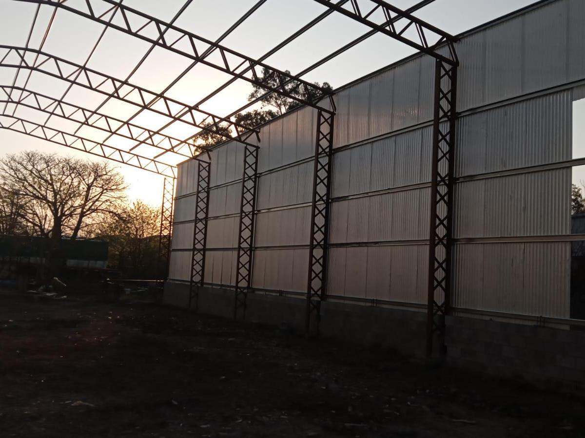 Inmueble Industrial a Estrenar en Parque Cerrado 5
