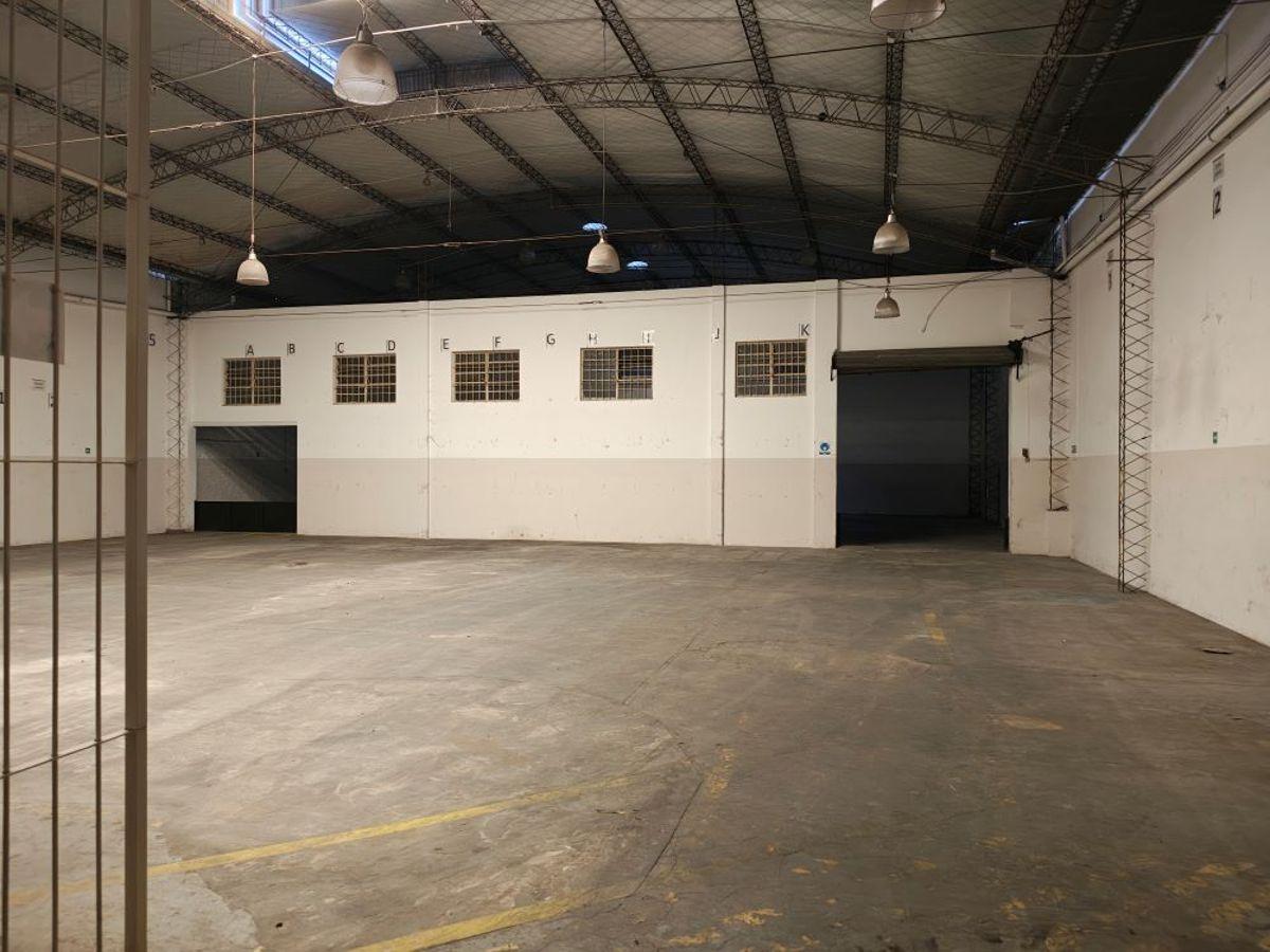 Foto de EXCELENTE INMUEBLE INDUSTRIAL, CON MUY BUEN AIMAGEN, imagen 4