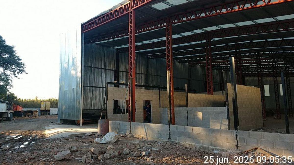 Foto de NAVE INDUSTRIAL DE 1349 M2 ,EN POLO INDUSTRIAL A ESTRENAR, imagen 3