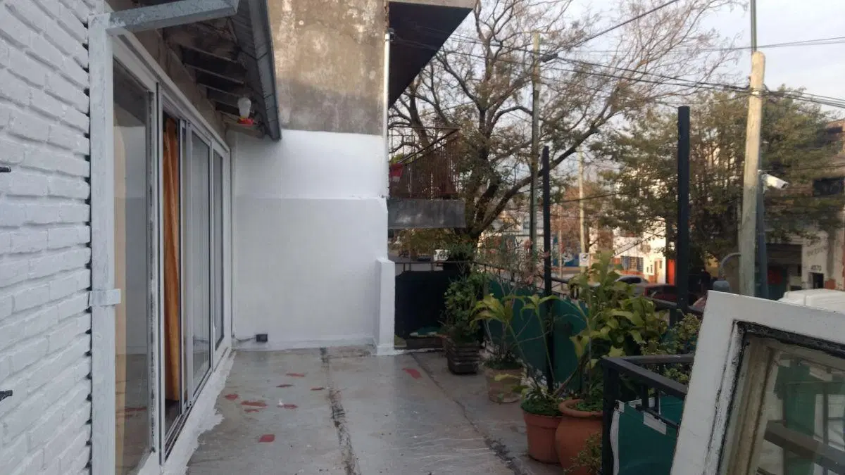 3 AMBIENTES EN PLANTA ALTE CON BALCON Y TERRAZA DE 68 M2 CUBIERTOS 4