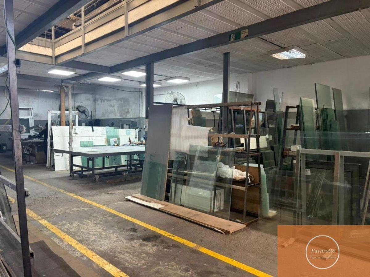 Foto de Depósito en alquiler de 850m2 ubicado en Munro, imagen 3