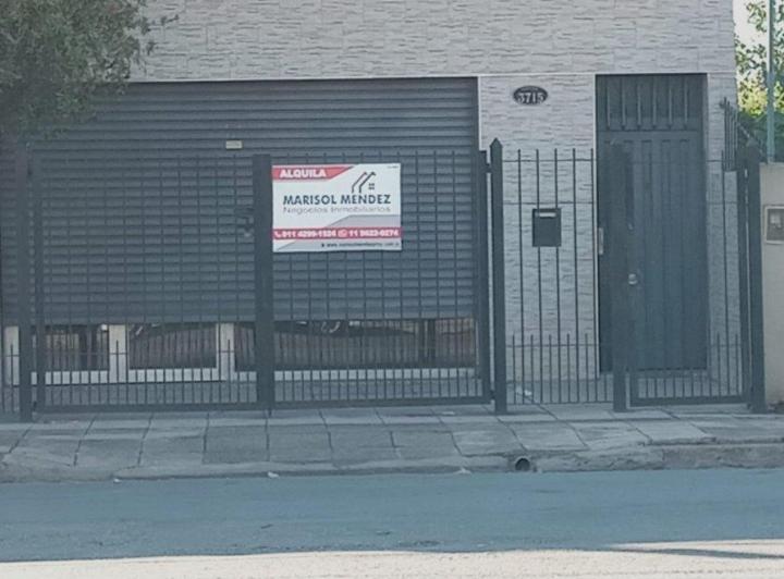 LOCAL COMERCIAL SOBRE IMPORTANTE AVENIDA 2