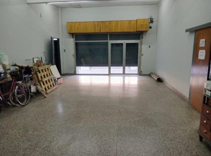LOCAL COMERCIAL SOBRE IMPORTANTE AVENIDA 4