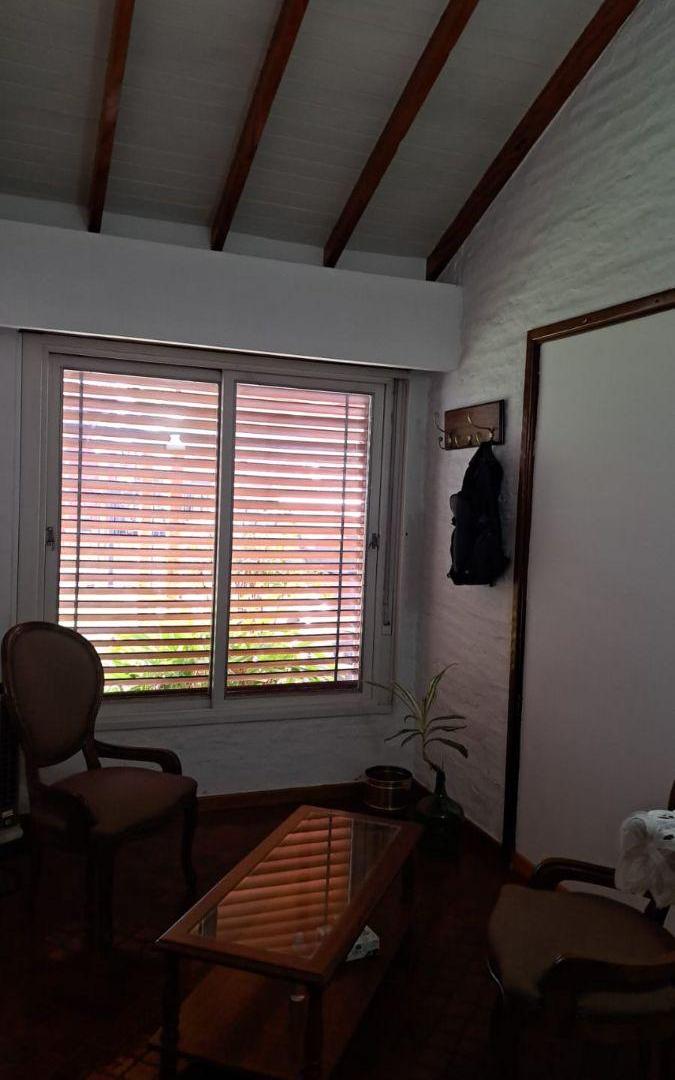 Foto de HERMOSO CHALET EN DOS PLANTA!!! EXCELENTE UBICACION!!, imagen 1