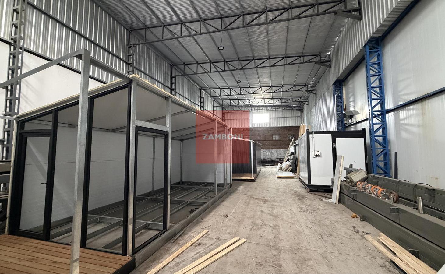 Foto de Galpón en venta en zona industrial, imagen 4