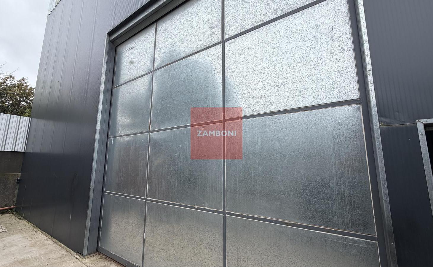 Foto de Galpón en venta en zona industrial, imagen 3