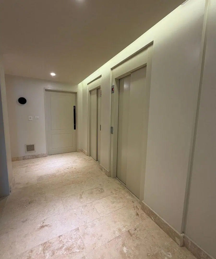 Alquiler amplio monoambiente frente balcón amenities 5