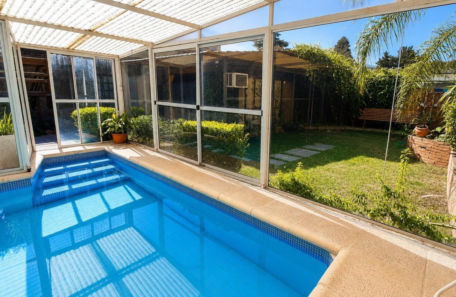 Foto de CASA PARA 12 PERSONAS - 5 DORMITORIOS - PILETA CERRADA - QUINCHO, imagen 4