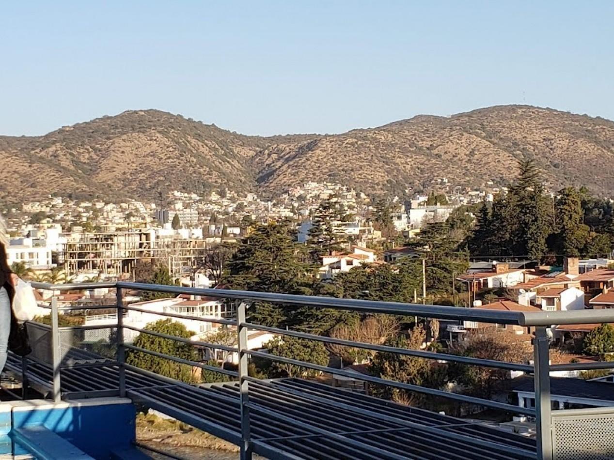 Foto de DEPTO 6 PERS - PILETA CLIMATIZADA - CENTRICO - COCHERA - VISTA AL LAGO, imagen 3