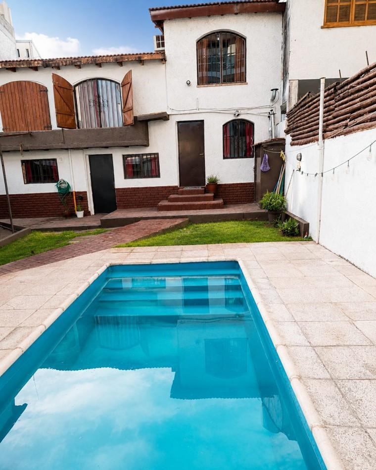 Foto de CASA PARA 10 PERSONAS - CON PILETA Y QUINCHO - CENTRICA, imagen 1