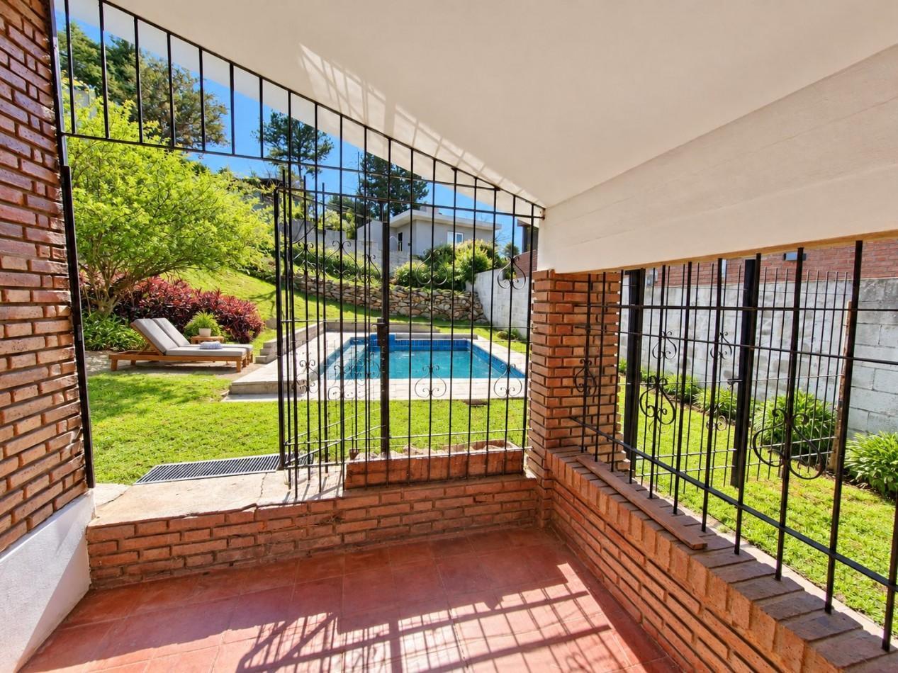 Foto de CASA 2 DORMITORIOS - QUINCHO - PILETA EN Bo LA QUINTA, imagen 2