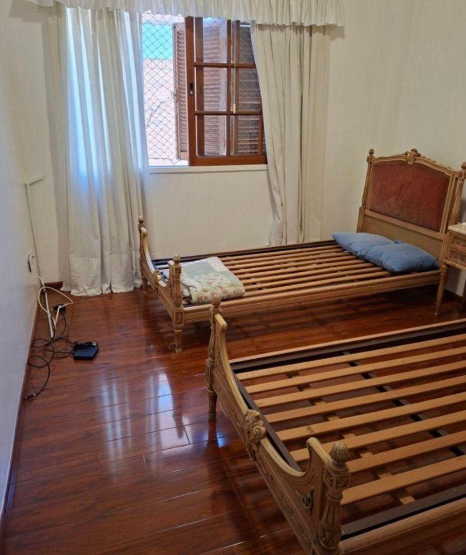 Foto de Unico!! Excelente 5 ambientes. Cochera. 3 baños. Toilette. Dormitorio, imagen 4