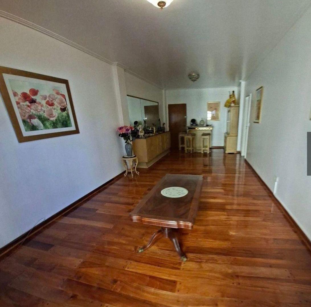 Foto de Unico!! Excelente 5 ambientes. Cochera. 3 baños. Toilette. Dormitorio, imagen 3
