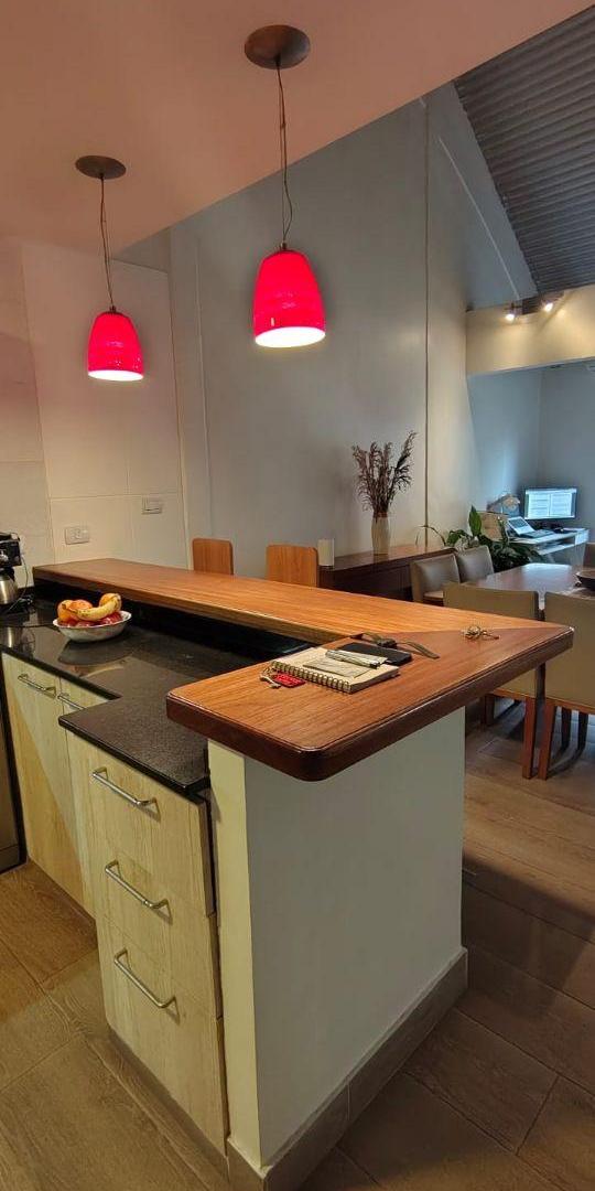 Foto de Excelente piso en duplex!! Hecho a nuevo...4 dormitorios. 3 baños, imagen 3