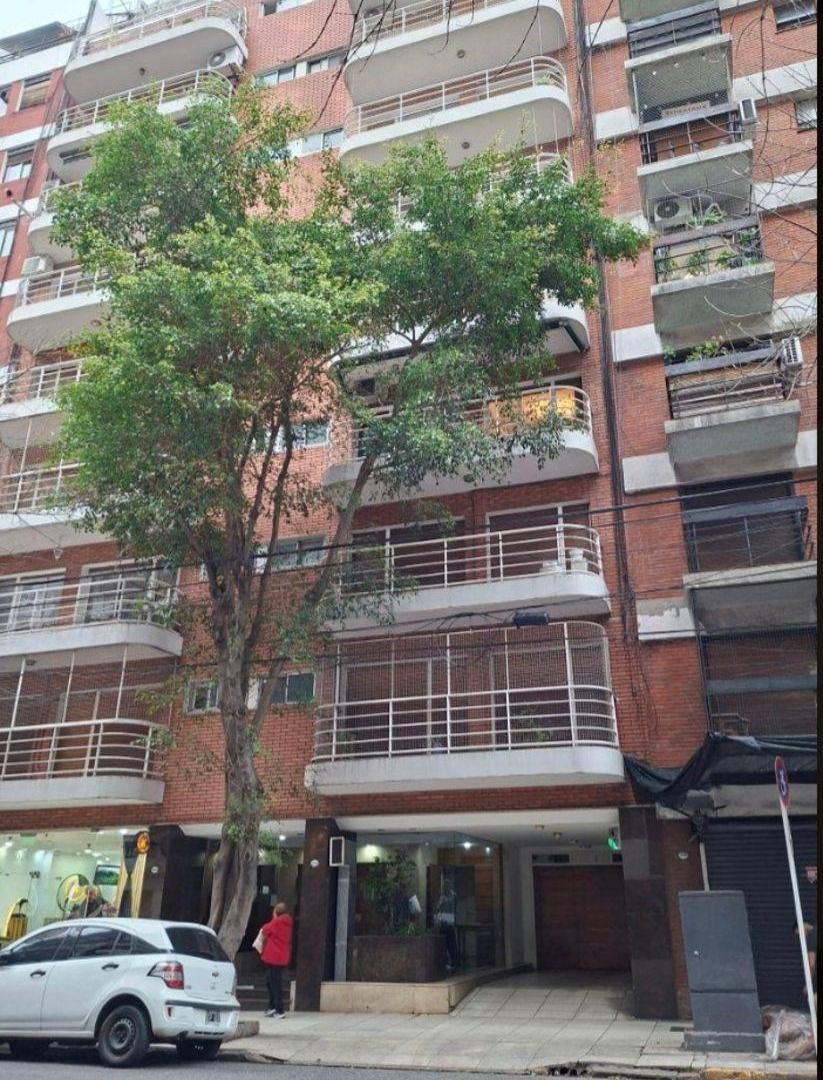 Foto de Amplio 2 ambientes. Excelente estado y ubicación. Para mudarse ya. Apto, imagen 1