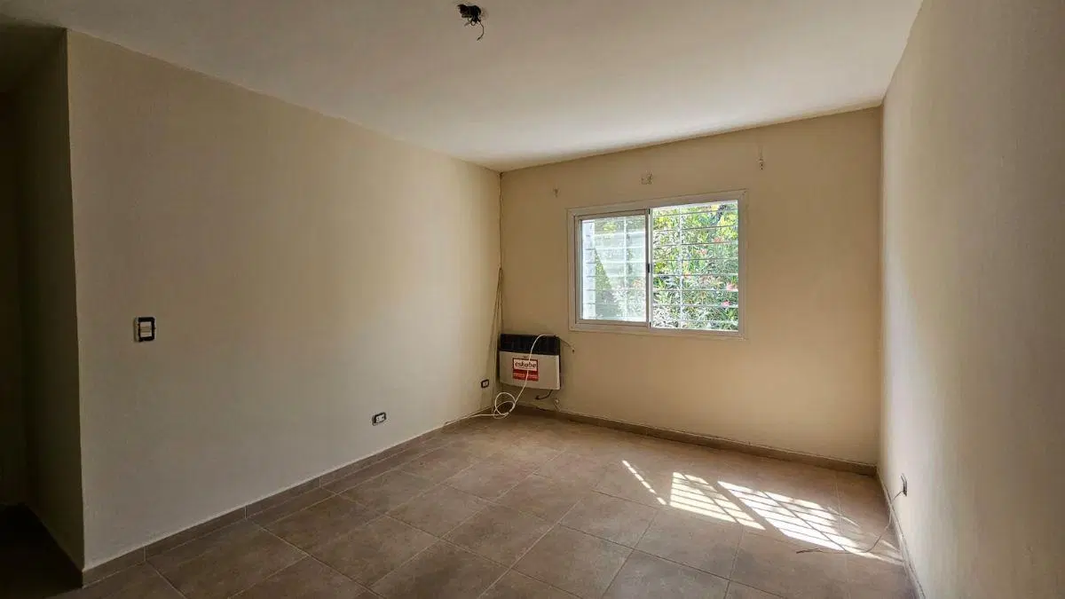 Extraordinaria casa en Alquiler Quintas de Argüello 3 dormitorios c/ Cochera 5